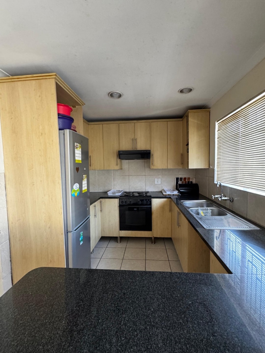 To Let 3 Bedroom Property for Rent in Tuscany Glen Western Cape